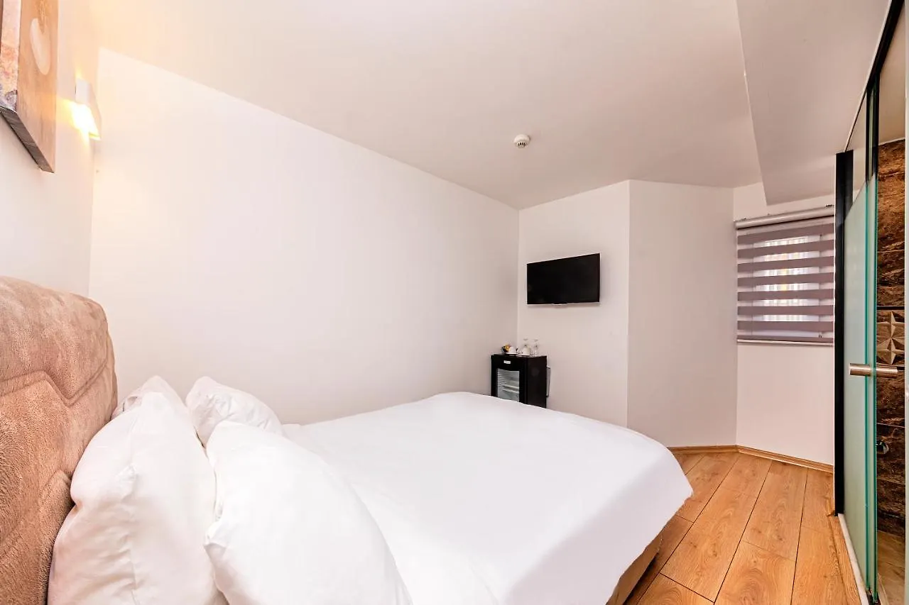 Neda Hotel Istanbul